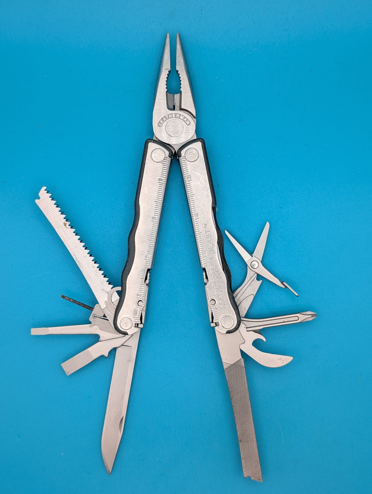 Leatherman BLAST Multi-Tool , Retired Multitool w/ Knife Pliers