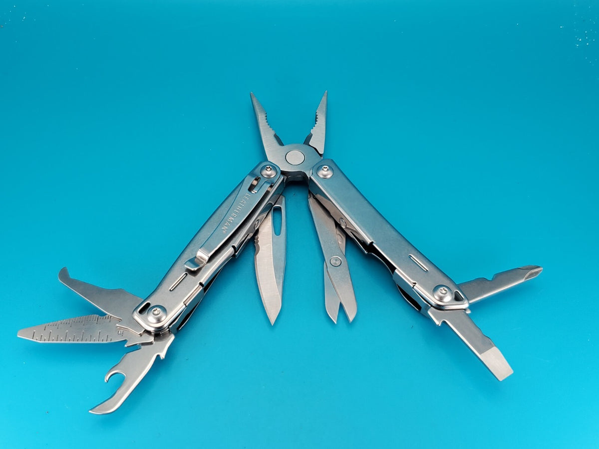 LEATHERMAN WINGMAN MULTI-TOOL! FAST SHIPPING! WITH SHEATH!