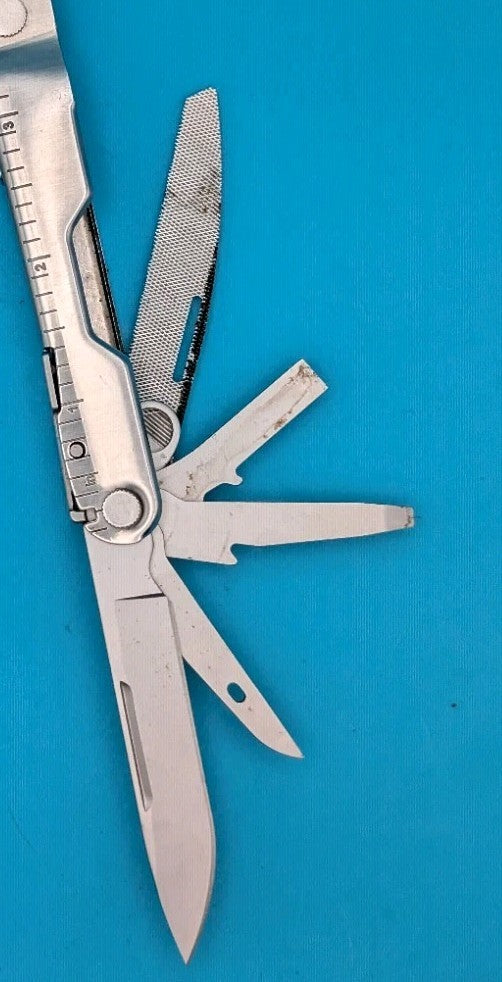 Leatherman Rebar Multi-Tool! Stainless! With Sheath!