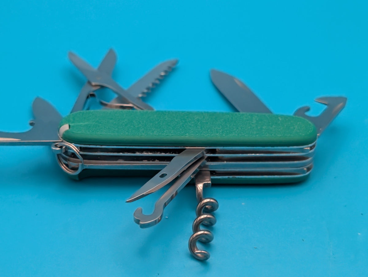 Custom Victorinox Huntsman Green Swiss Army Knife Multi Tool!