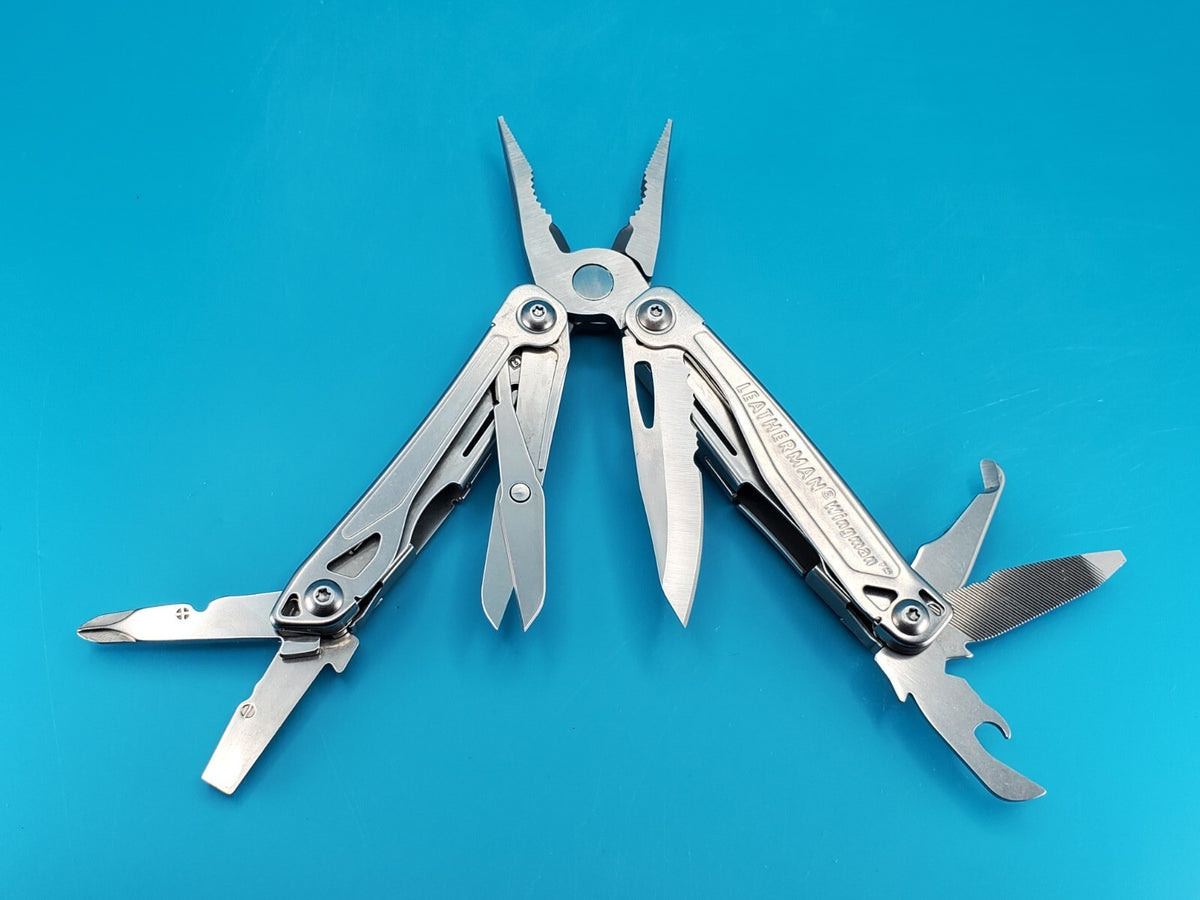 Leatherman Wingman Multi-Tool with Sheath