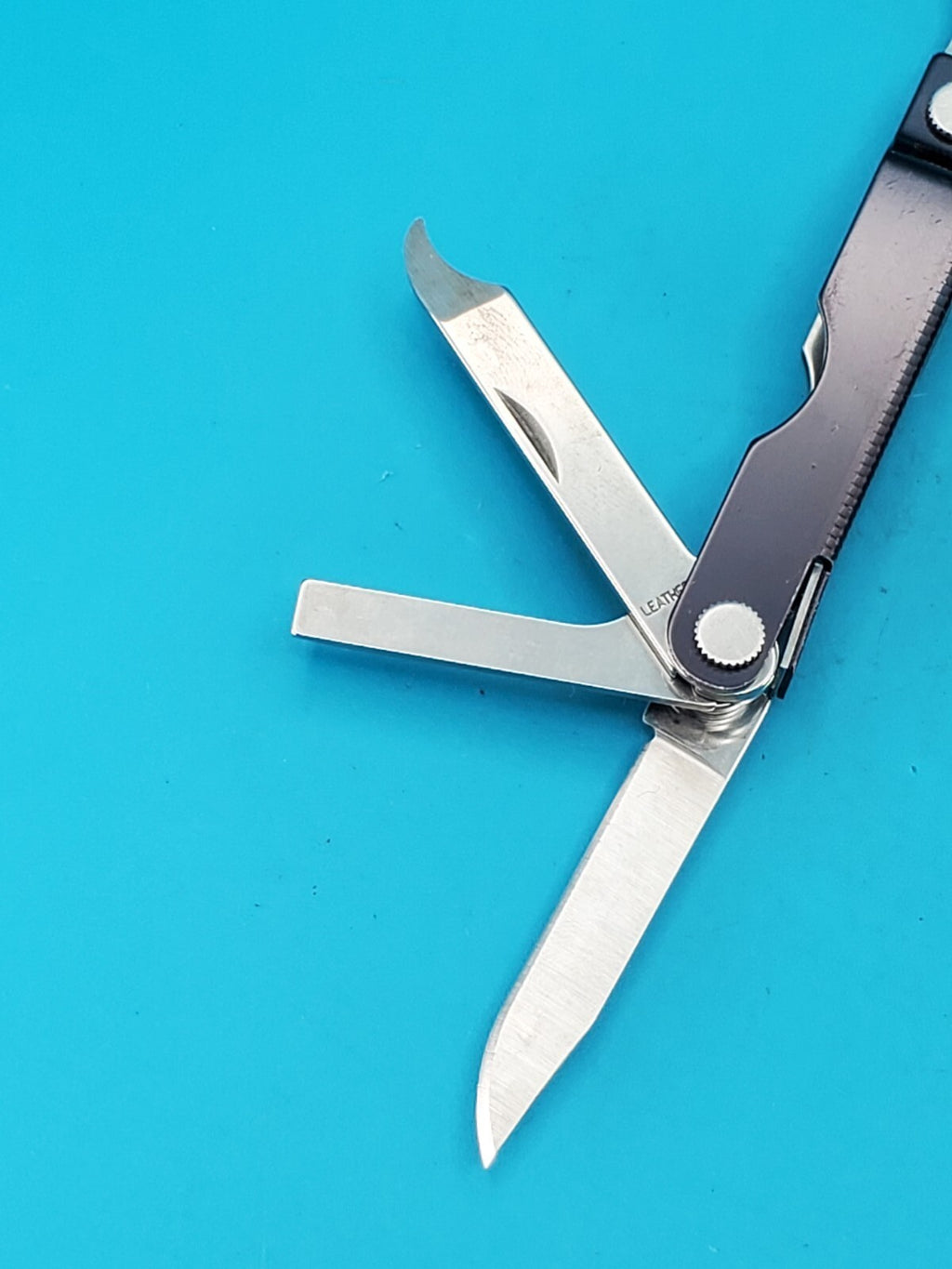 Leatherman Micra Multi-Tool, Knife, Scissors, Key Ring, Gray!